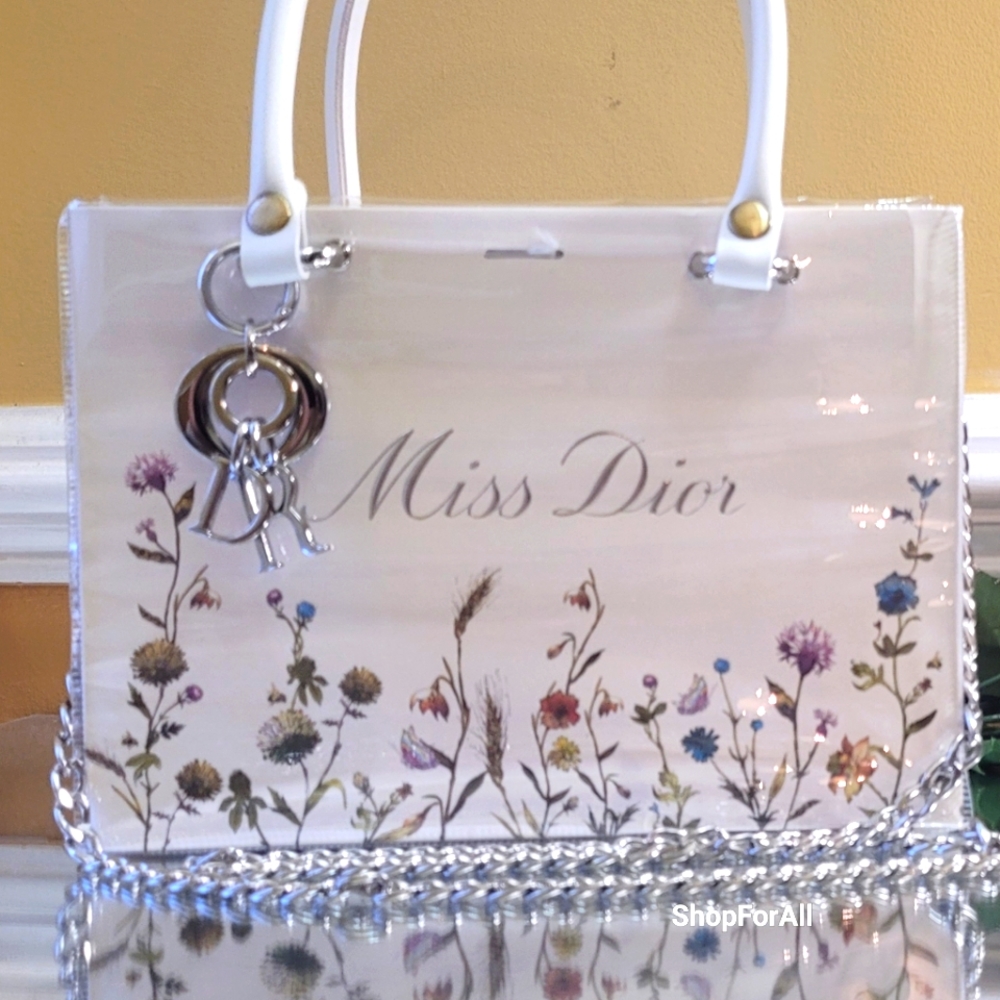 Dior - Picture 3 of 12